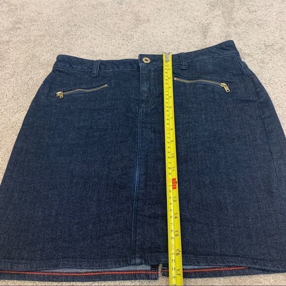 Tommy Hilfiger denim jean stretchy miniskirt dark wash Sz 4 - Picture 7 of 8